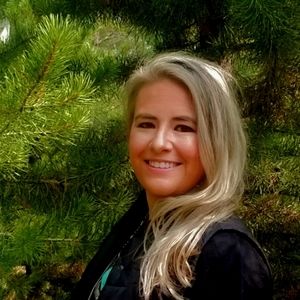 Meet your Posher, Stacy